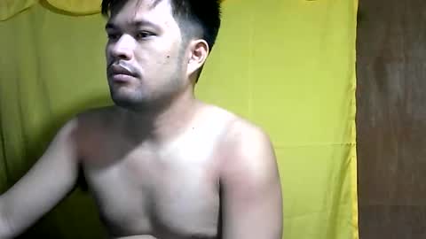 Snapshot of hottestpinoy2323 chatting on June 11, 2026, 12:32 am HottestPinoy32 online show from June 11, 2026, 12:32 am