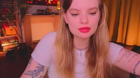 Snapshot of hottie_jane chatting on February 22, 2026, 8:18 pm Jane online show from February 22, 2026, 8:18 pm