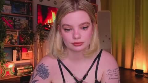 Snapshot of hottie_jane chatting on April 3, 2026, 9:51 am Jane online show from April 3, 2026, 9:51 am