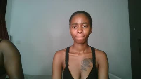Snapshot of hottie_mistie chatting on May 31, 2026, 6:42 am hottie_mistie online show from May 31, 2026, 6:42 am
