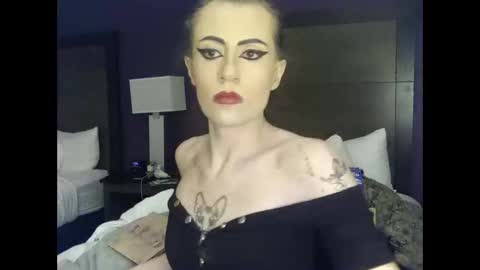 Snapshot of hottiefrmhell97 chatting on March 16, 2026, 5:44 am Lucky online show from March 16, 2026, 5:44 am