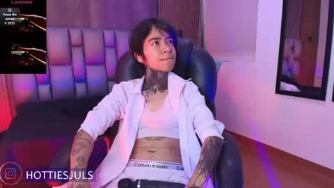 Juls online show from June 27, 2026, 7:19 pm