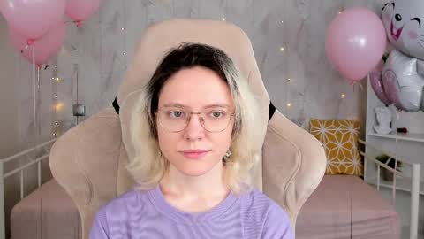 Snapshot of hottokori chatting on April 3, 2026, 5:49 am Kori online show from April 3, 2026, 5:49 am