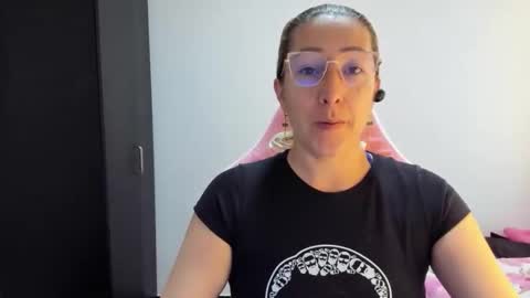 hottychrystal online show from February 17, 2026, 12:34 pm