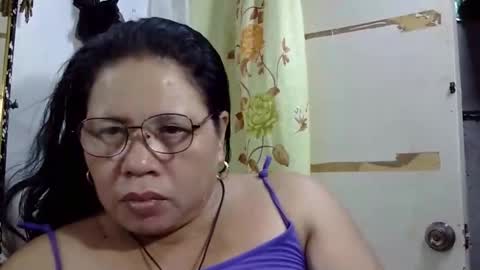 hottycrissy4u online show from May 22, 2026, 11:27 am