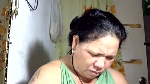 hottycrissy4u online show from May 24, 2026, 10:37 pm