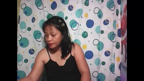 Snapshot of hottyelle1 chatting on February 13, 2026, 9:00 pm hottyelle1 online show from February 13, 2026, 9:00 pm