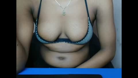 hotxxebony online show from April 2, 2026, 11:46 pm
