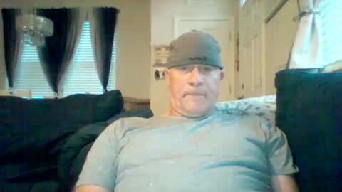 hotyummycock69 online show from October 24, 2025, 11:28 am