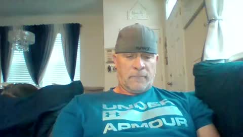 hotyummycock69 online show from October 28, 2025, 12:41 pm