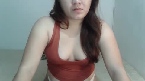 Snapshot of hotzarieyahxx chatting on February 16, 2026, 9:11 pm Zarie online show from February 16, 2026, 9:11 pm