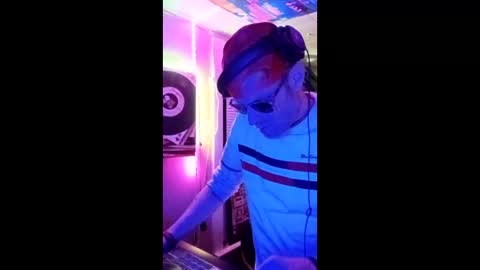 Snapshot of houseofstyle chatting on April 21, 2026, 2:51 am SeanPatrick online show from April 21, 2026, 2:51 am
