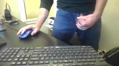 hoverday online show from October 12, 2025, 2:21 am