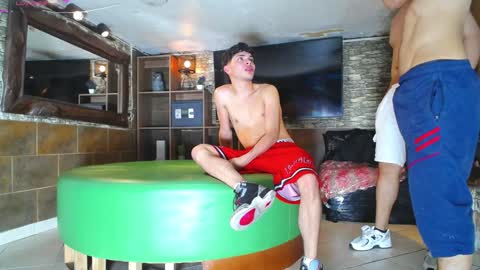 HOWENTS online show from December 28, 2024, 3:47 am