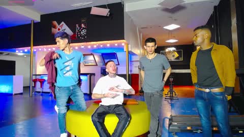 HOWENTS online show from January 25, 2025, 1:21 am