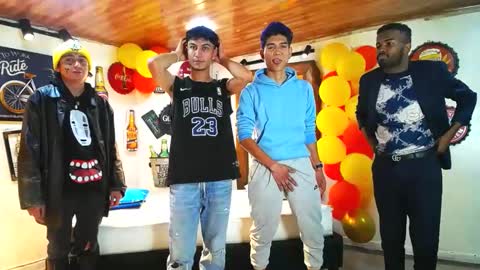 HOWENTS online show from February 3, 2025, 2:36 am