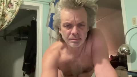 howlingatnothing online show from November 23, 2025, 11:59 pm