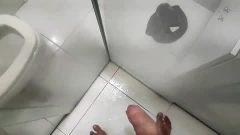 Snapshot of hricieri chatting on January 3, 2025, 12:00 am Henrique online show from January 3, 2025, 12:00 am