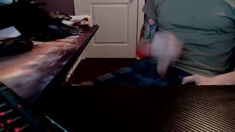 hrnysoldier92 online show from February 13, 2026, 8:43 am