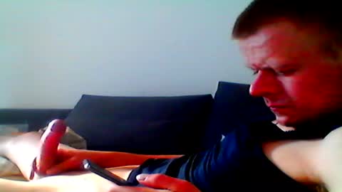 hubikush22 online show from April 8, 2026, 2:50 pm