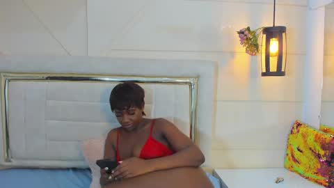 Snapshot of huddah_cam chatting on March 8, 2025, 2:30 pm huddah online show from March 8, 2025, 2:30 pm