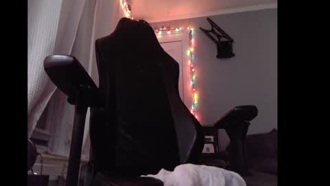 9InchClub online show from December 13, 2024, 8:41 am