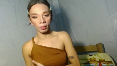 Snapshot of hugecock_caraxx chatting on May 24, 2026, 7:13 am Cara online show from May 24, 2026, 7:13 am