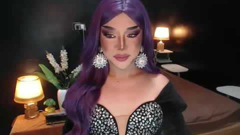 Christine online show from April 13, 2026, 1:27 pm