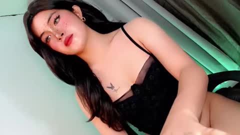 Yhanie online show from February 13, 2026, 11:23 pm