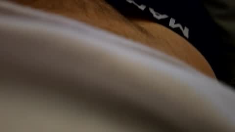 Snapshot of hugeloads6767 chatting on January 12, 2026, 8:25 pm hugeloads6767 online show from January 12, 2026, 8:25 pm