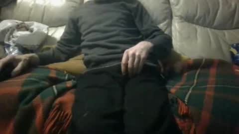 hugenob4u online show from March 3, 2026, 7:31 pm