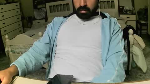 Snapshot of hugeveiny chatting on April 23, 2026, 3:58 pm hugeveiny online show from April 23, 2026, 3:58 pm