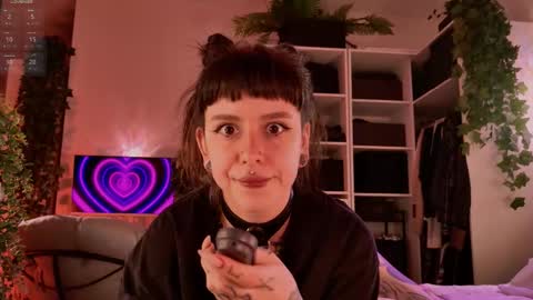 Mika online show from March 21, 2026, 5:27 pm