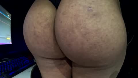 hugo_brazil online show from October 10, 2025, 4:22 am