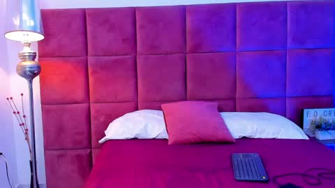 Snapshot of hugo_cano chatting on September 22, 2025, 9:50 pm Hugo Cano online show from September 22, 2025, 9:50 pm