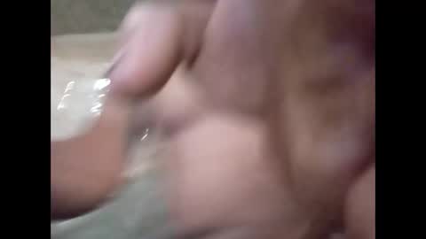 hugopaqui57 online show from November 23, 2025, 3:12 pm