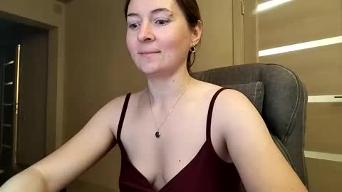 HumpyGrey online show from October 5, 2025, 4:38 pm