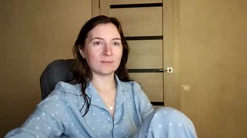 HumpyGrey online show from October 9, 2025, 5:44 pm