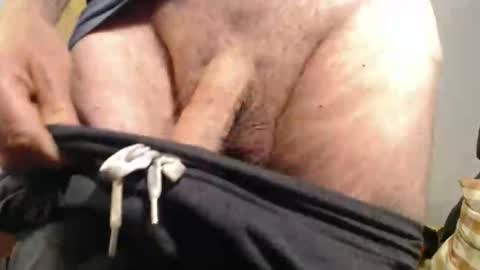 Snapshot of hung_hot_fit10 chatting on September 19, 2025, 2:35 am Big uncut cock dripping online show from September 19, 2025, 2:35 am