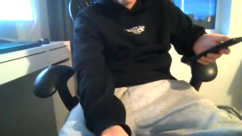 Hungandhorny100 online show from November 10, 2025, 4:39 pm