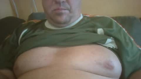 Snapshot of hungarianfatcockdady chatting on July 5, 2026, 5:20 pm vastagfasz magyar apuci online show from July 5, 2026, 5:20 pm