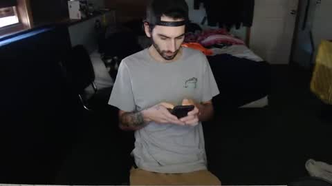 Snapshot of hungbidad666 chatting on December 2, 2024, 1:35 pm FootLover online show from December 2, 2024, 1:35 pm