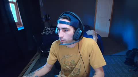 Snapshot of hungbidad666 chatting on December 7, 2024, 4:03 pm FootLover online show from December 7, 2024, 4:03 pm