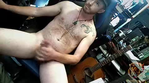 HungGinger4U online show from May 16, 2026, 8:18 pm