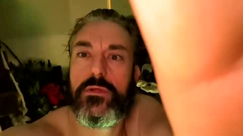 hungitalian40 online show from July 14, 2026, 1:30 am