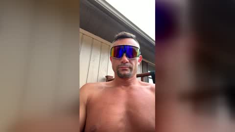 hunglikeray2286 online show from May 31, 2026, 9:49 pm