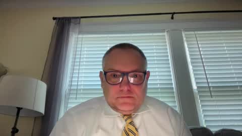Snapshot of hungron9 chatting on May 7, 2026, 3:28 pm AARON online show from May 7, 2026, 3:28 pm