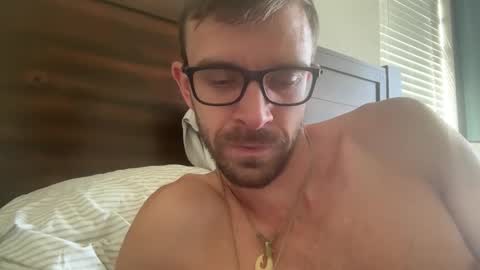 Snapshot of hungrunner24 chatting on June 9, 2026, 3:01 pm hungrunner24 online show from June 9, 2026, 3:01 pm