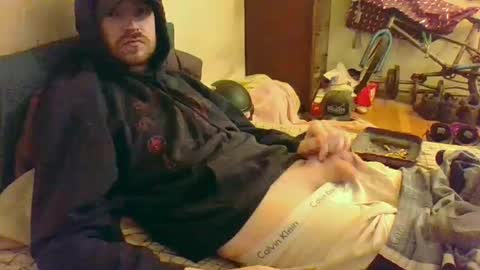 Snapshot of hungsubbb chatting on October 18, 2025, 1:30 am Boi online show from October 18, 2025, 1:30 am