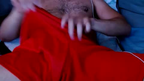 Hungviper         online show from September 17, 2025, 4:14 am